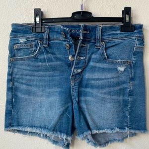 AE Ne(x)t Level Curvy High-Waisted Denim Short Short Size 4